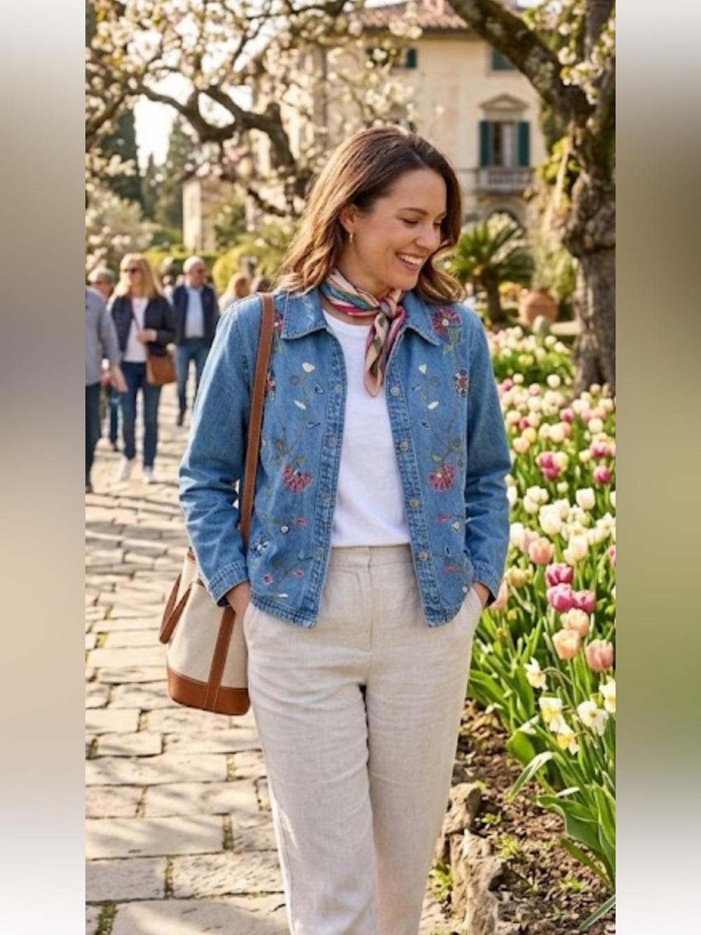 Women’s vintage lightweight cotton denim jacket with floral embroidery